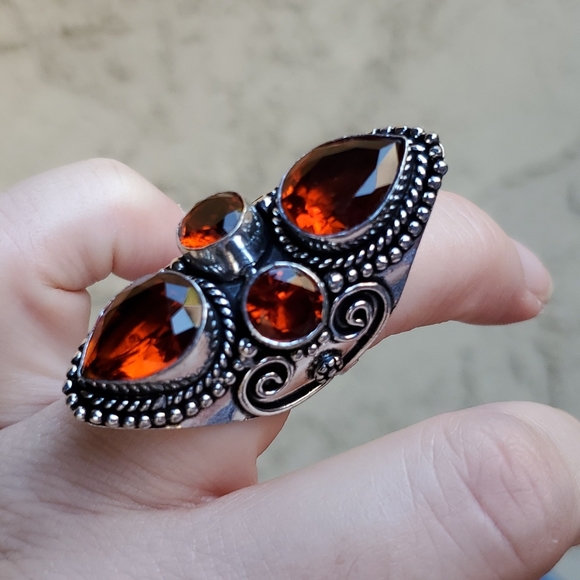 New Mozambique Garnet 925 Silver Statement Ring. - Picture 6 of 10